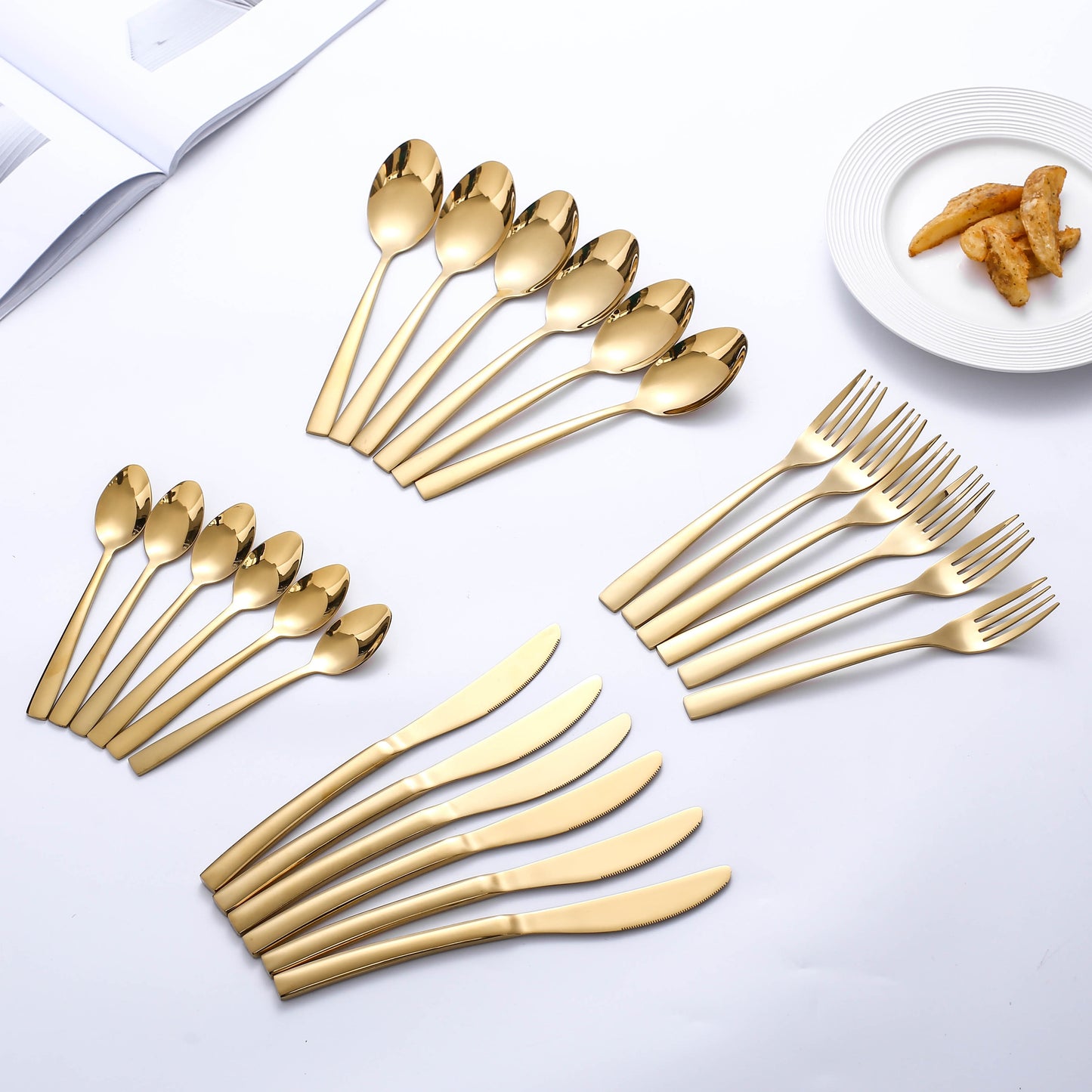 24PCS Tableware Gold Cutlery Set Dishes Dinnerware Set Knives Forks Spoons Western Kitchen 18/10 Stainless Steel Dinner Gift