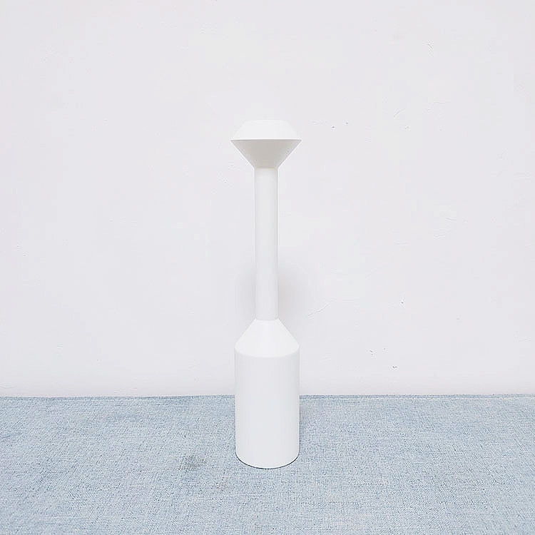 White Black Wooden Candle Holder Nice Minimalist Geometric Beech Shaped Candle Art Decoration Candle Seat
