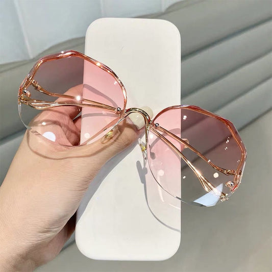 2022 Fashion Tea Gradient Sunglasses Women Ocean Water Cut Trimmed Lens Metal Curved Temples Sun Glasses Female UV400