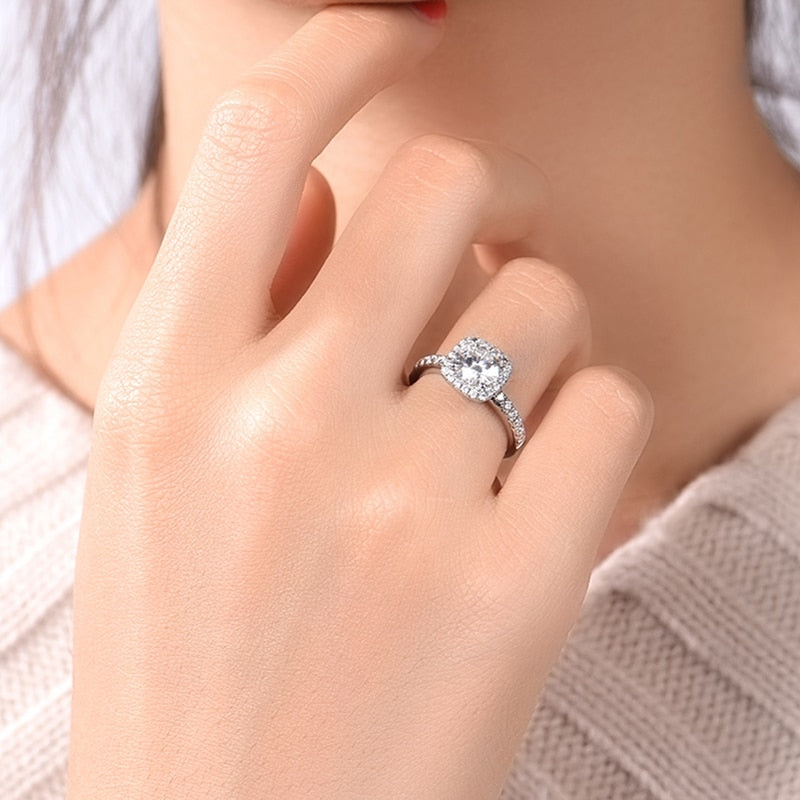 Vintage Fashion Rings for Women Crystal Design Rings AAA White Zircon Cubic Punk Rings Silver Color 2021 Trend Weddings Jewelry