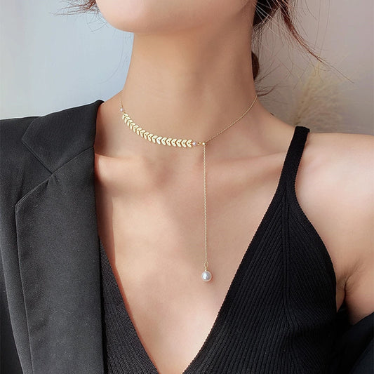 2020 women geometry necklace, pearl asymmetry of fashionable, metal, aureate bowknot, collarbone chain necklace fashion