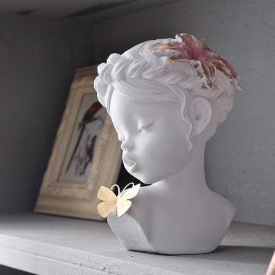 European Kissing Butterfly Angel Cute Girl Resin Statues Wedding Gifts Home Desktop Figurines Decoration Baby Sculpture Crafts