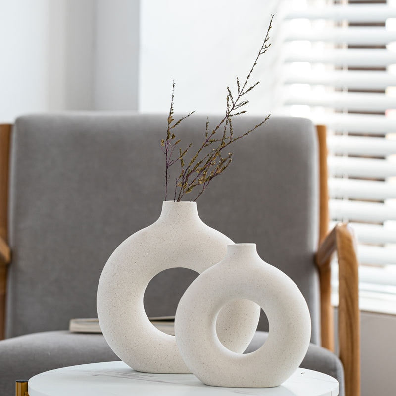 Nordic Circular Hollow Ceramic Vase Pampas Grass Donuts Flower Pot Home Decoration Accessories Office Living Room Interior Decor