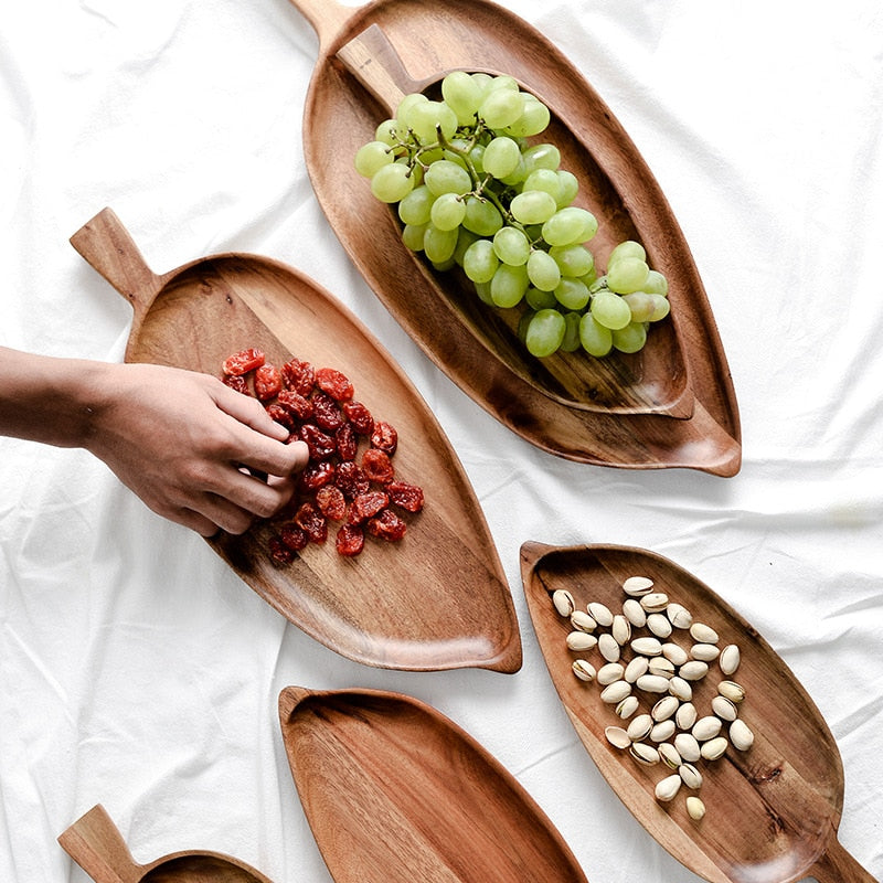 Acacia Wood Solid Wooden Plate Leaf Shape Wood Dishes Dessert Bread Plate Nuts Snack Plates Cake Wooden Tray Kitchen Utensils