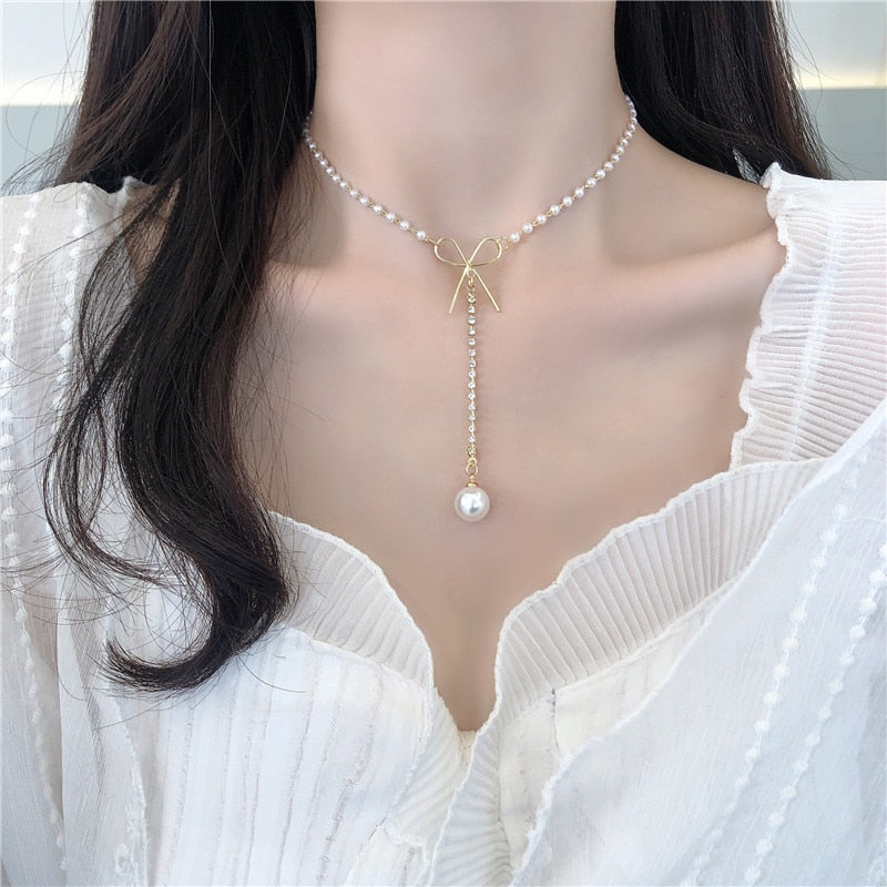 2020 women geometry necklace, pearl asymmetry of fashionable, metal, aureate bowknot, collarbone chain necklace fashion